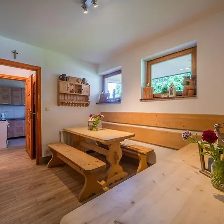 Guest house Rzepicha 3*