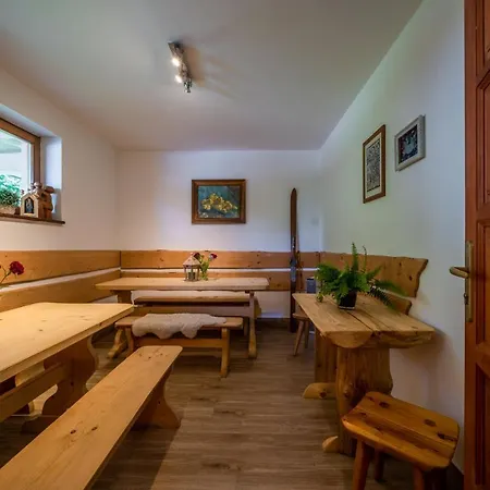 Rzepicha ゲストハウス ザコパネ